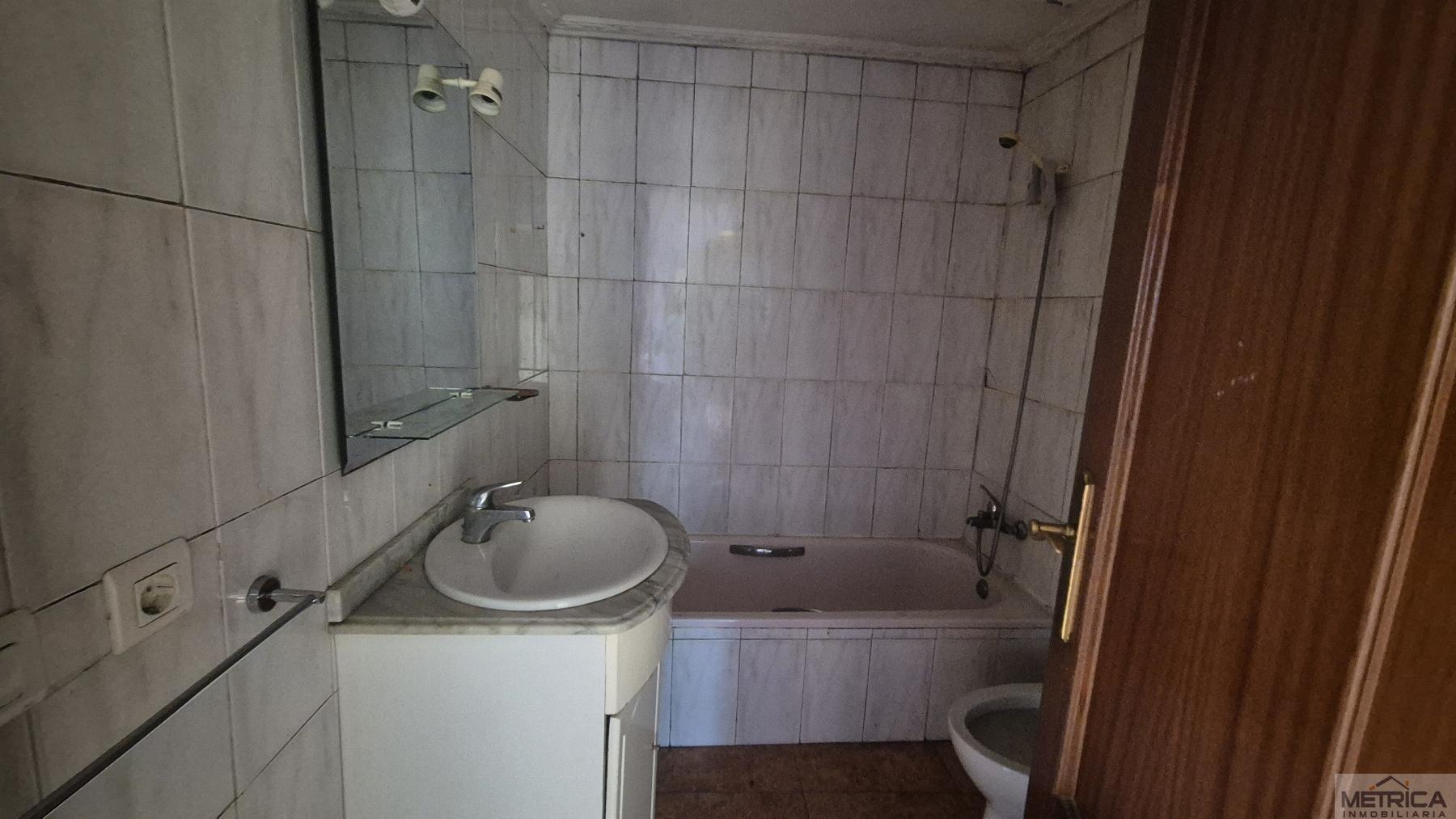 For sale of house in Zarapicos