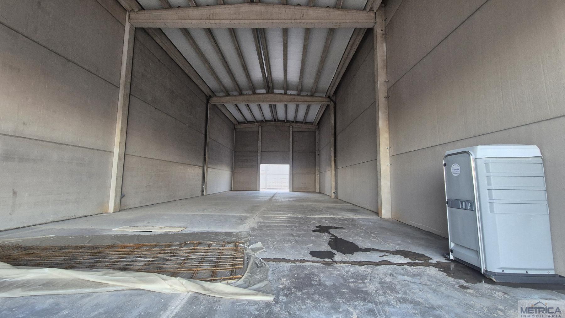 For sale of industrial plant/warehouse in Carbajosa de la Sagrada