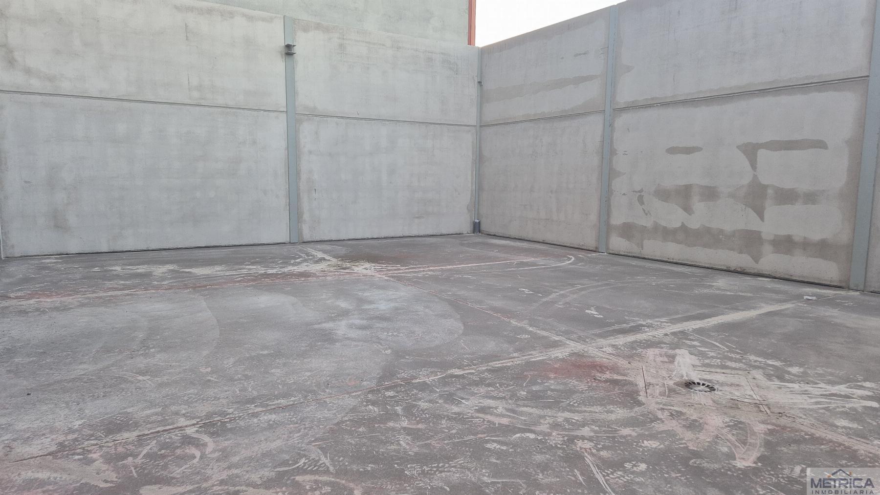 For sale of industrial plant/warehouse in Carbajosa de la Sagrada