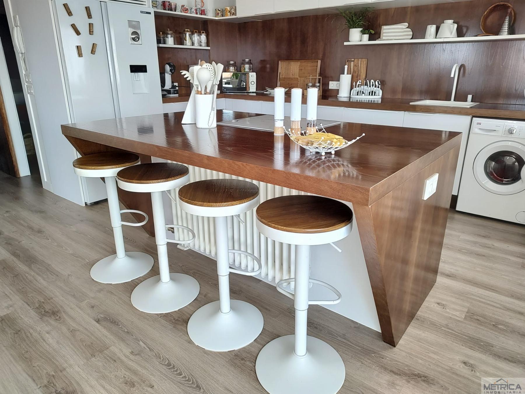 For sale of flat in Calzada de Valdunciel