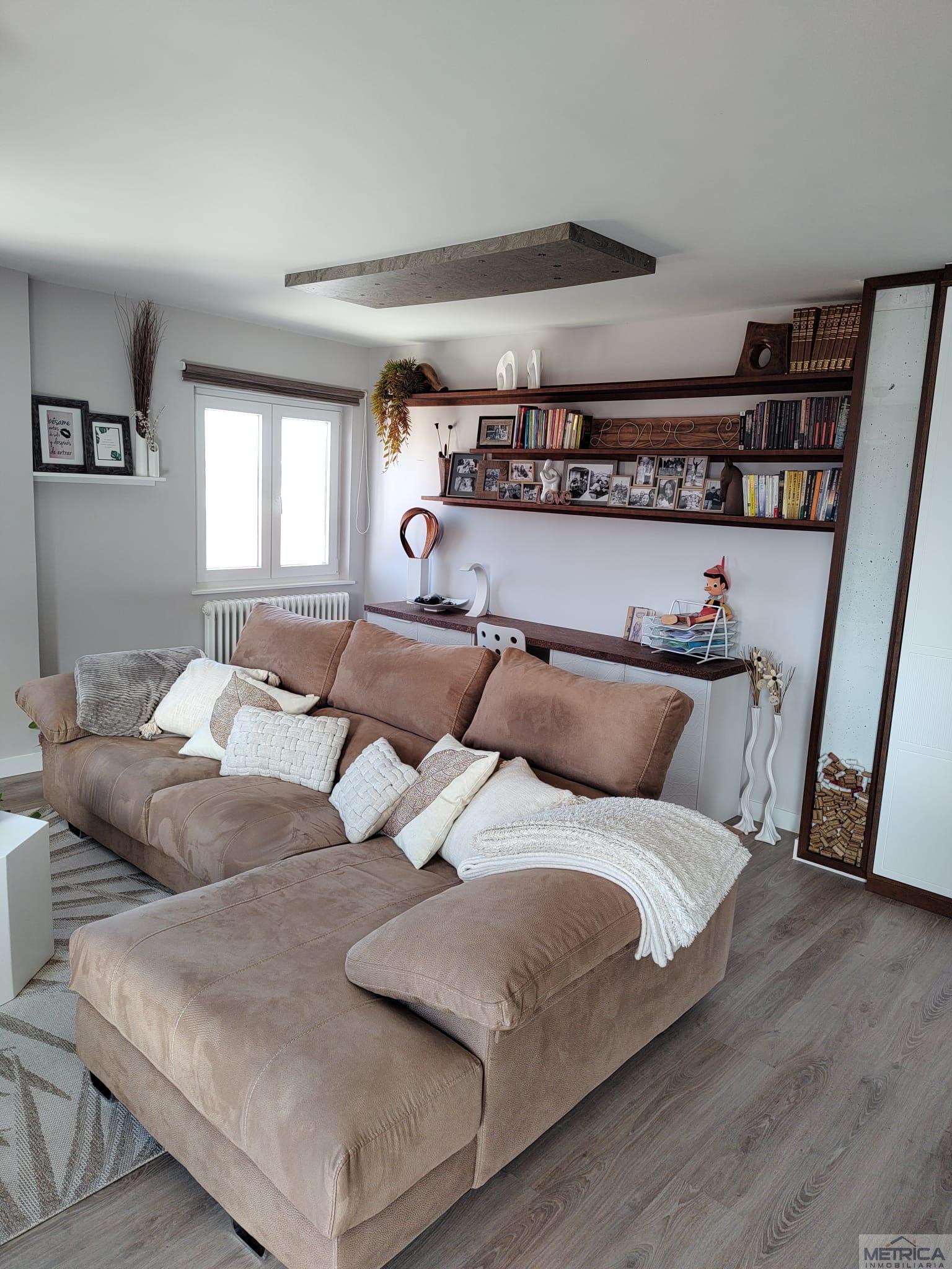 For sale of flat in Calzada de Valdunciel