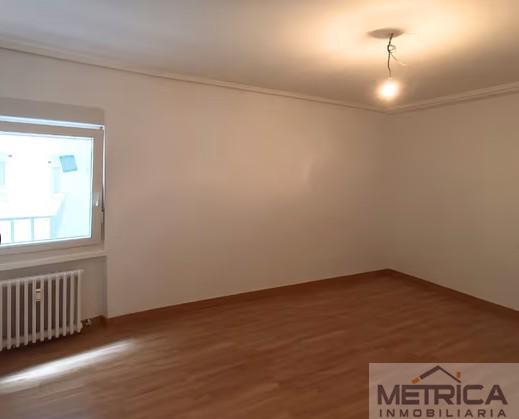 For sale of flat in Salamanca