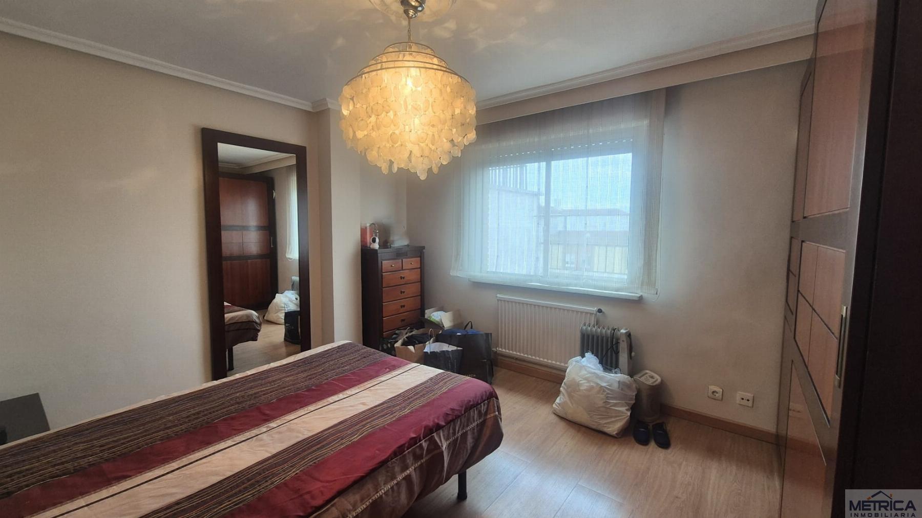 For sale of penthouse in Salamanca