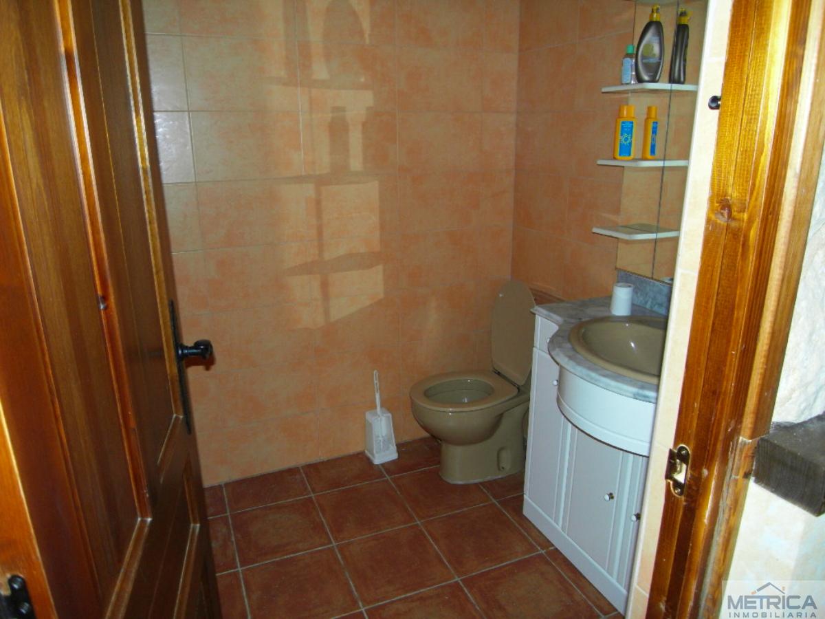 For sale of chalet in Villamayor