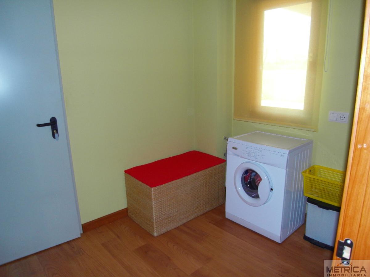 For sale of chalet in Villamayor
