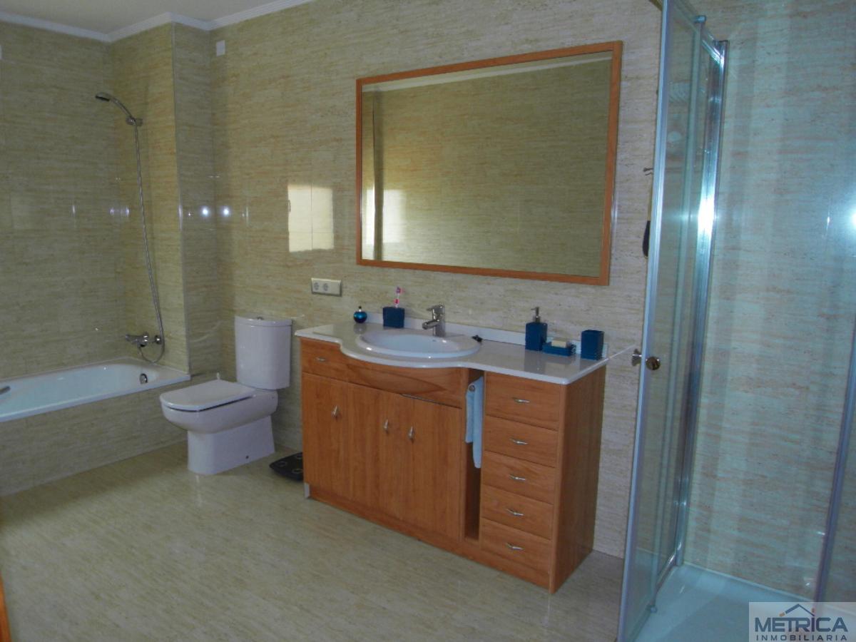 For sale of chalet in Villamayor