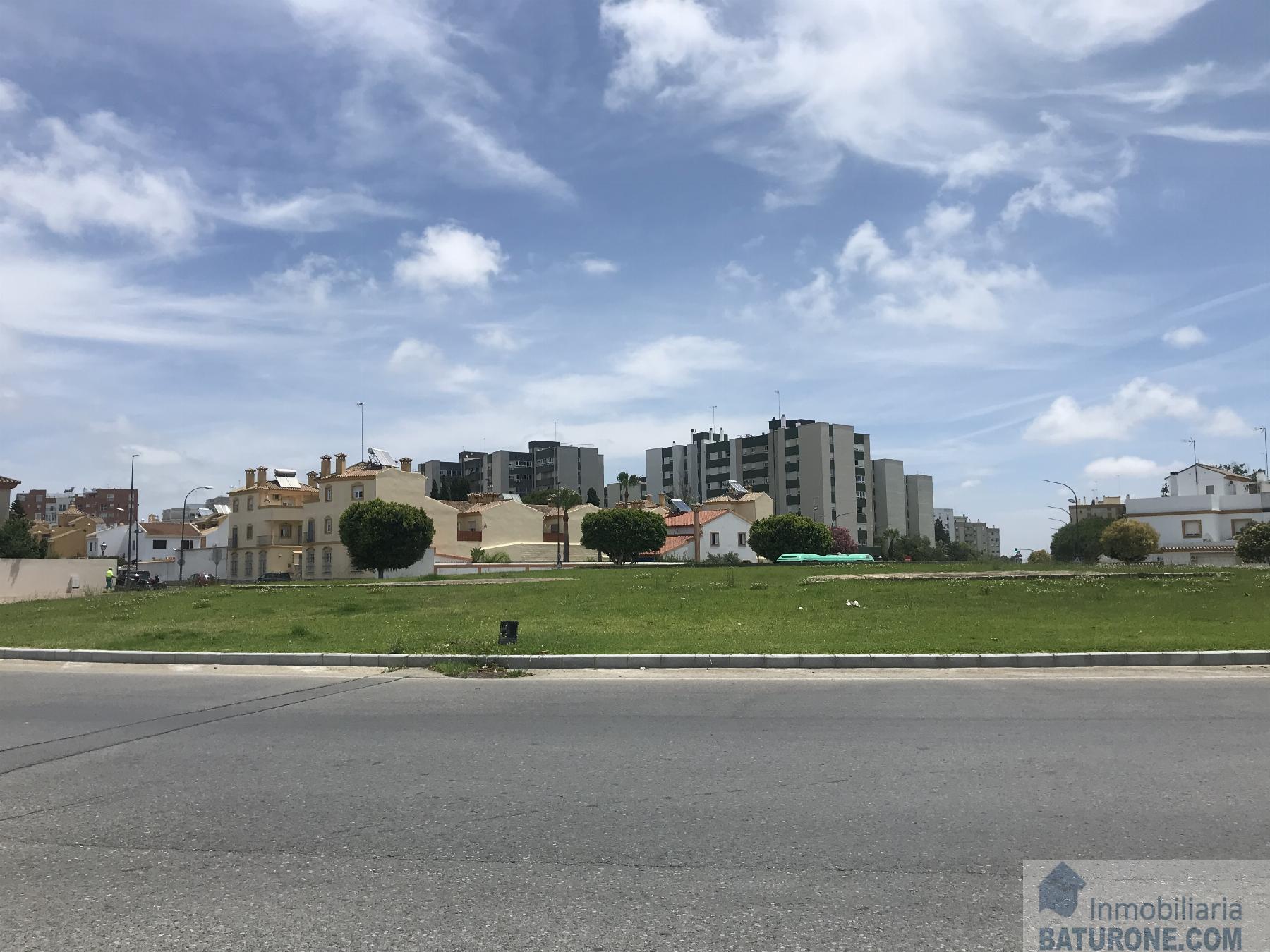 For sale of commercial in San Fernando