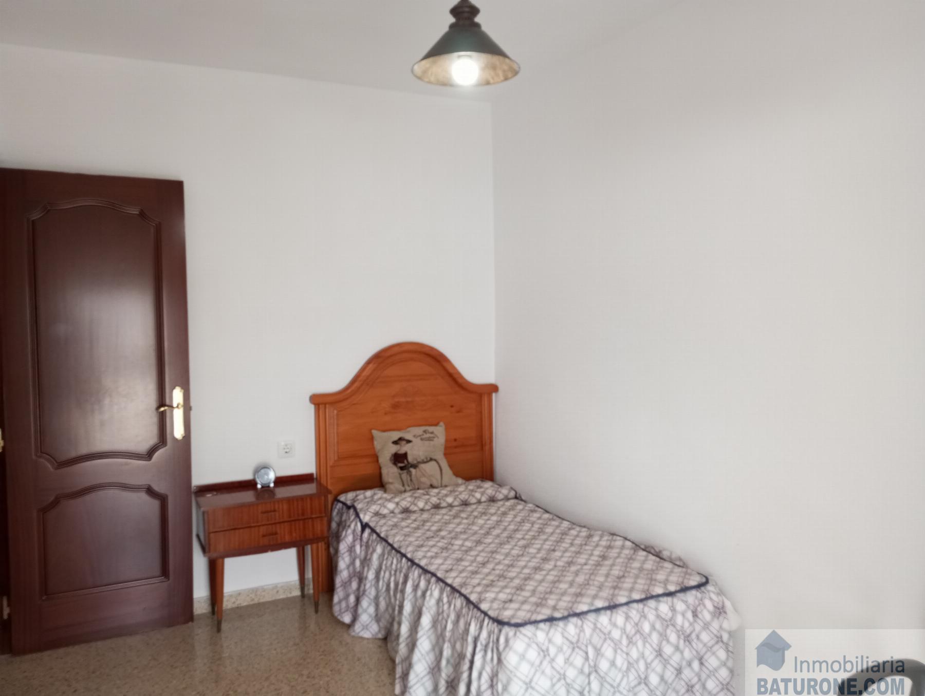 For sale of flat in San Fernando