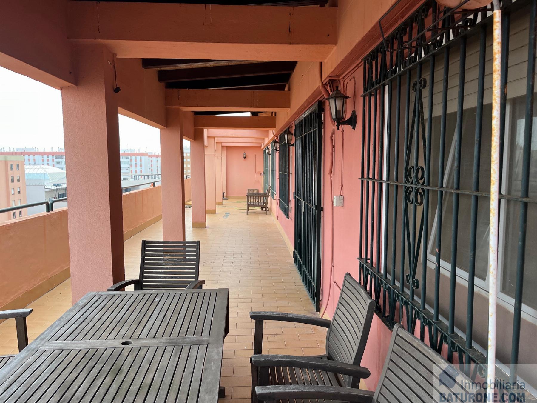 For sale of penthouse in San Fernando