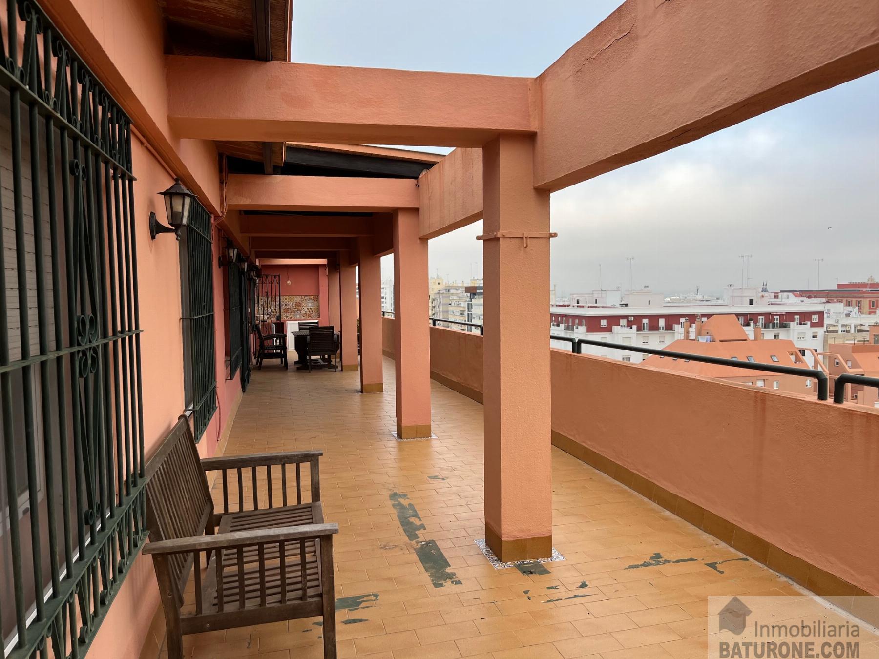 For sale of penthouse in San Fernando
