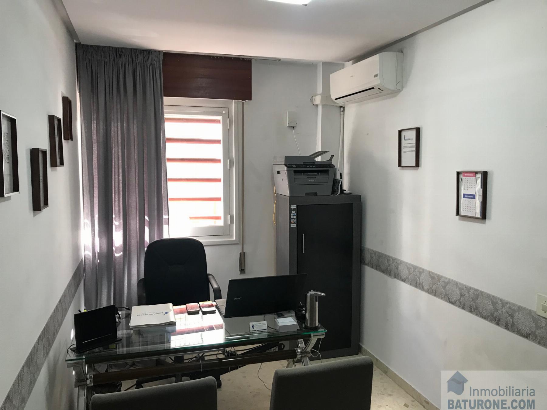 For sale of premises in San Fernando