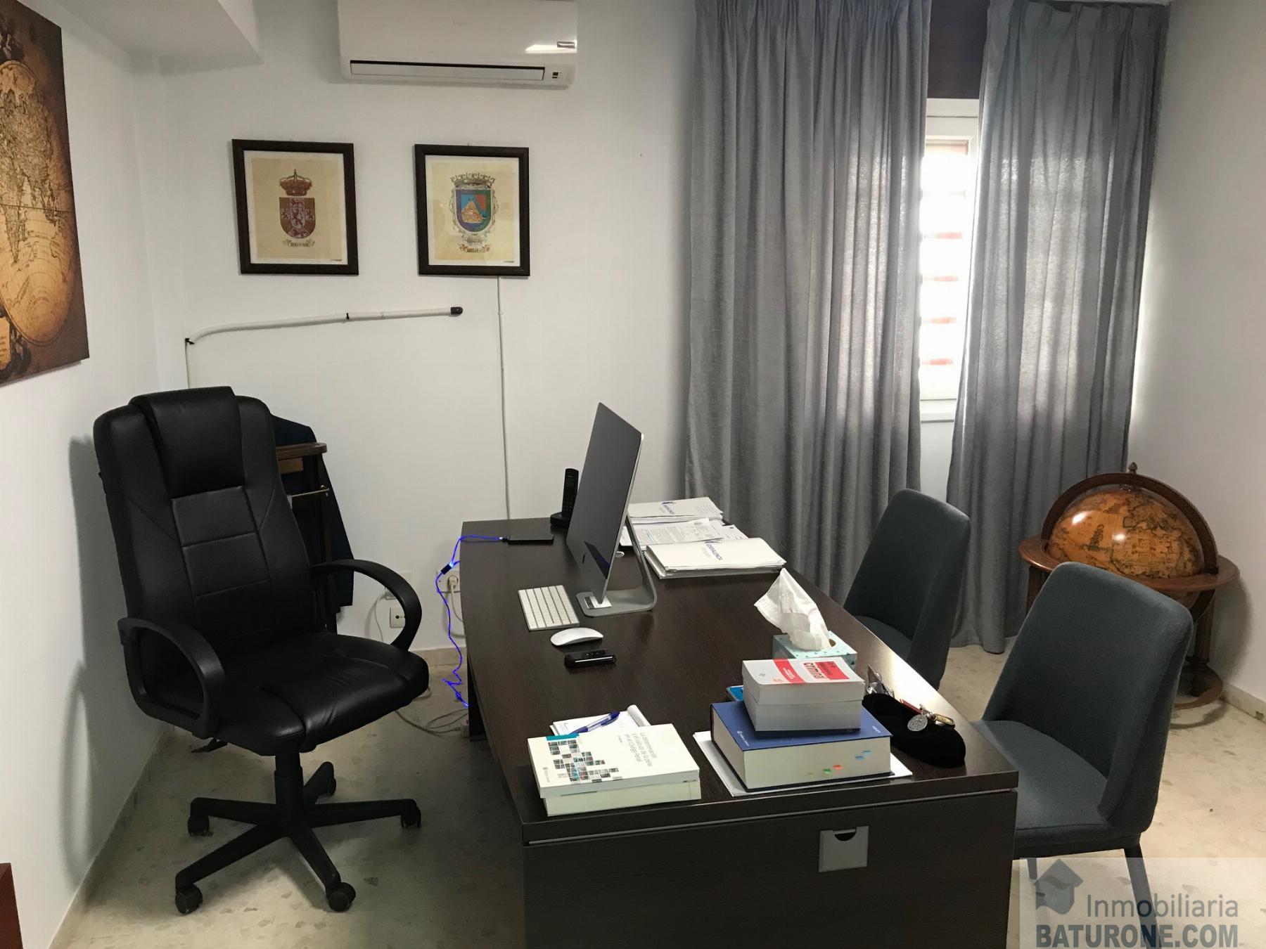 For sale of premises in San Fernando