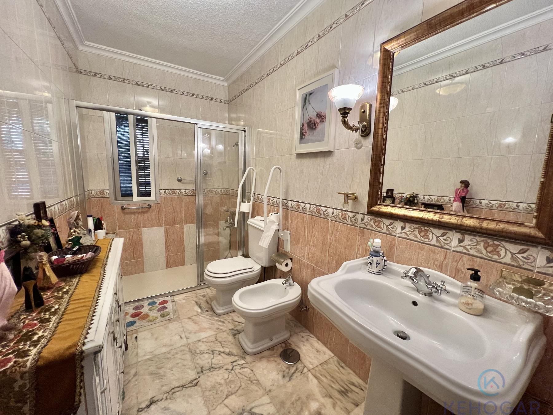 Venta de casa en Dos Hermanas