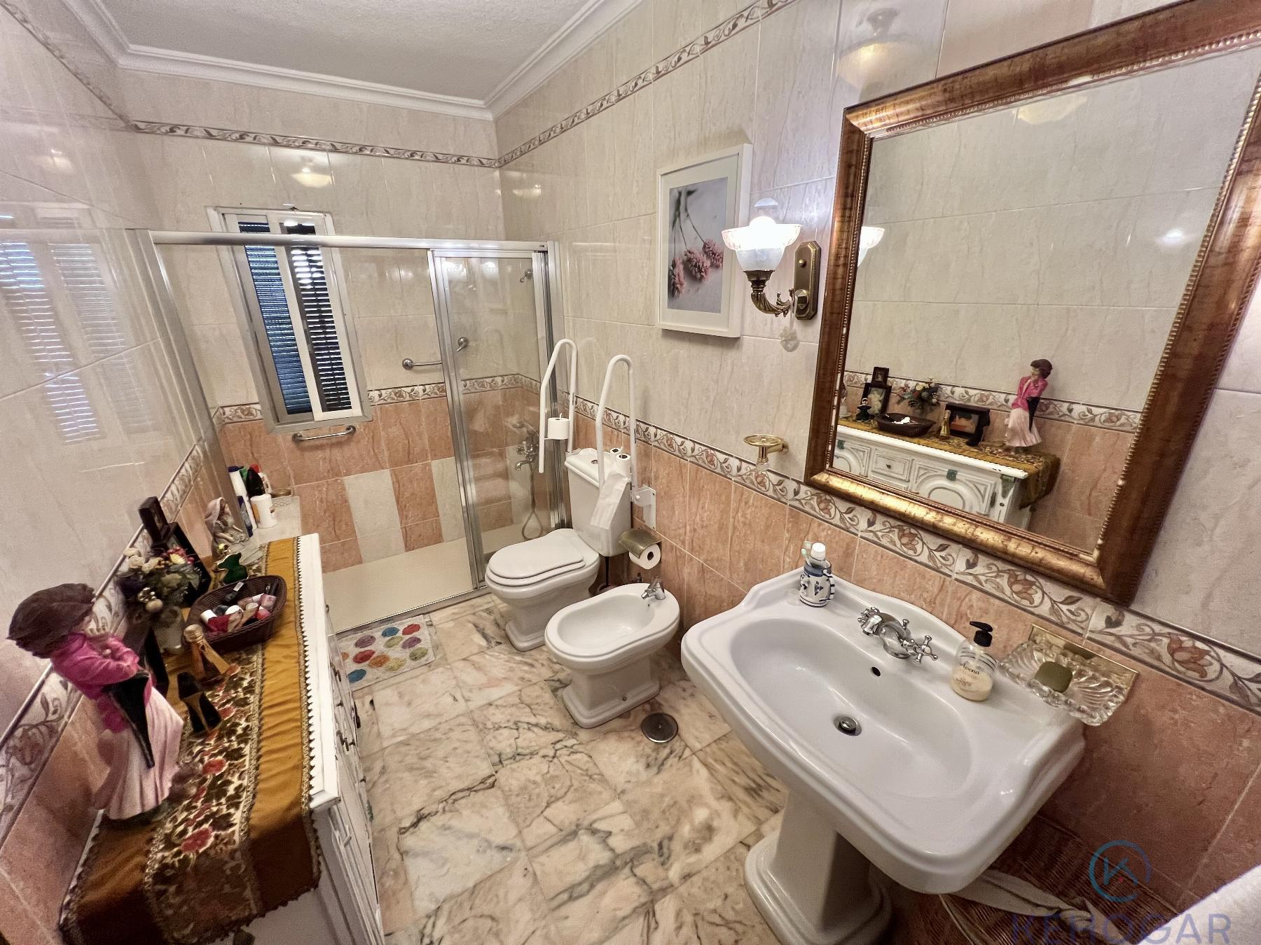 Venta de casa en Dos Hermanas