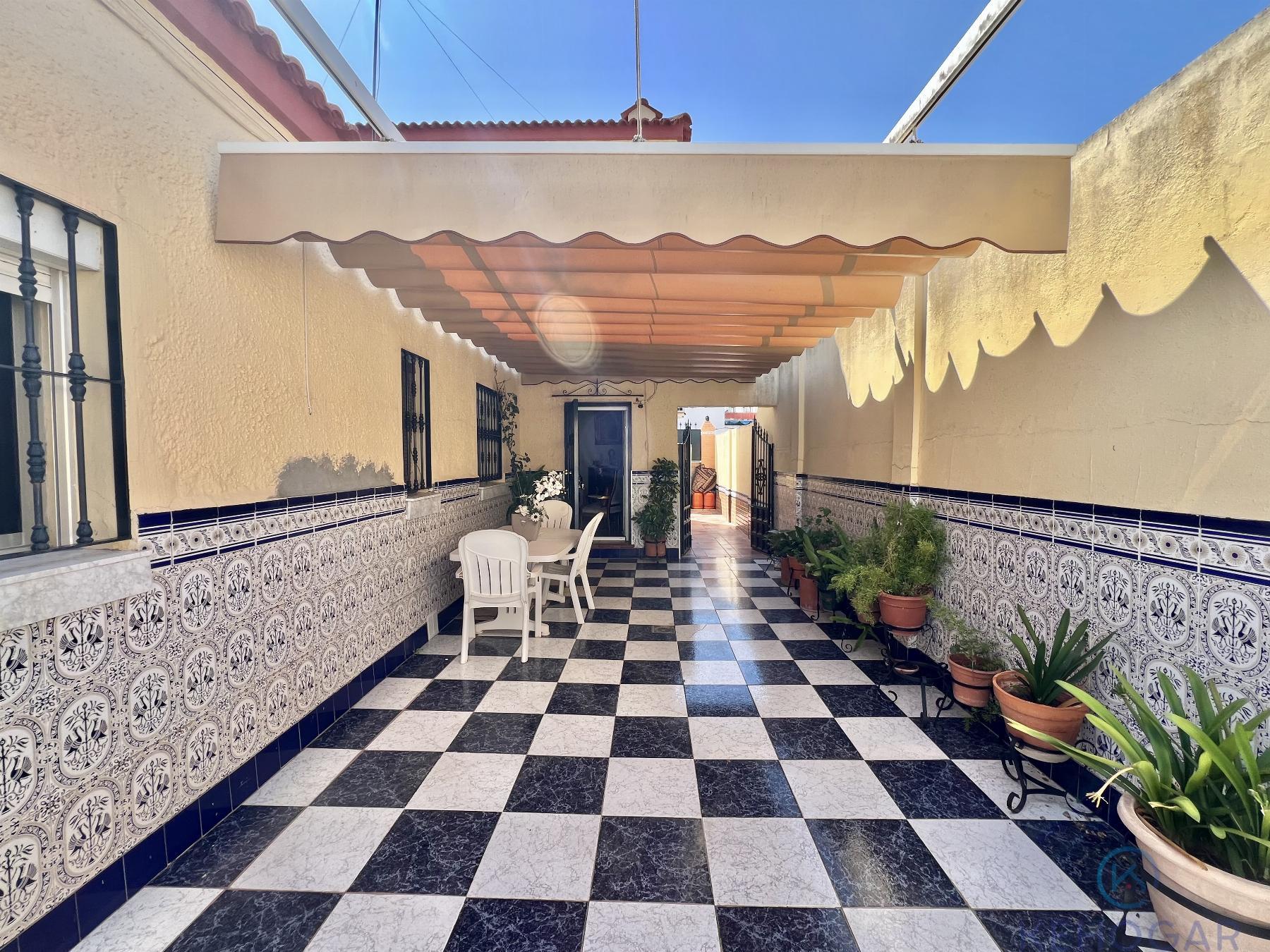 Venta de casa en Dos Hermanas