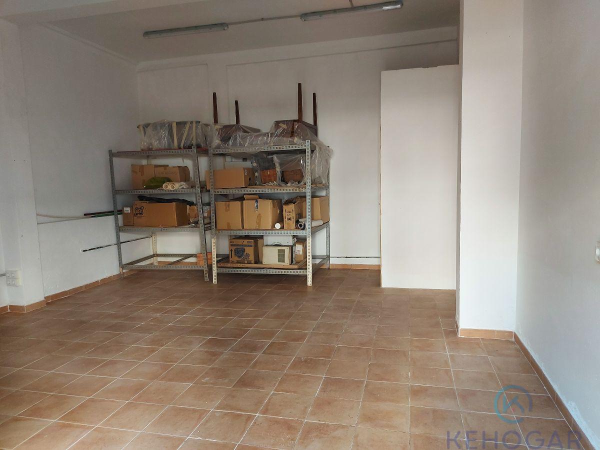 For sale of commercial in Dos Hermanas