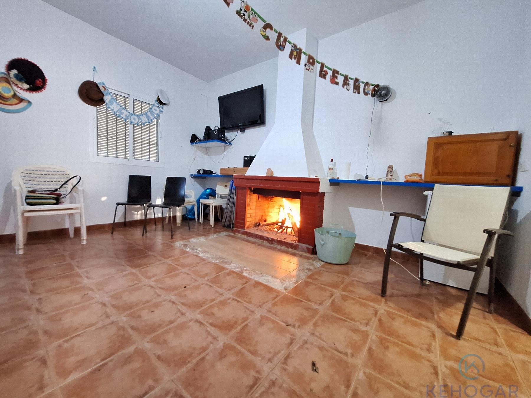Venta de finca rústica en Dos Hermanas