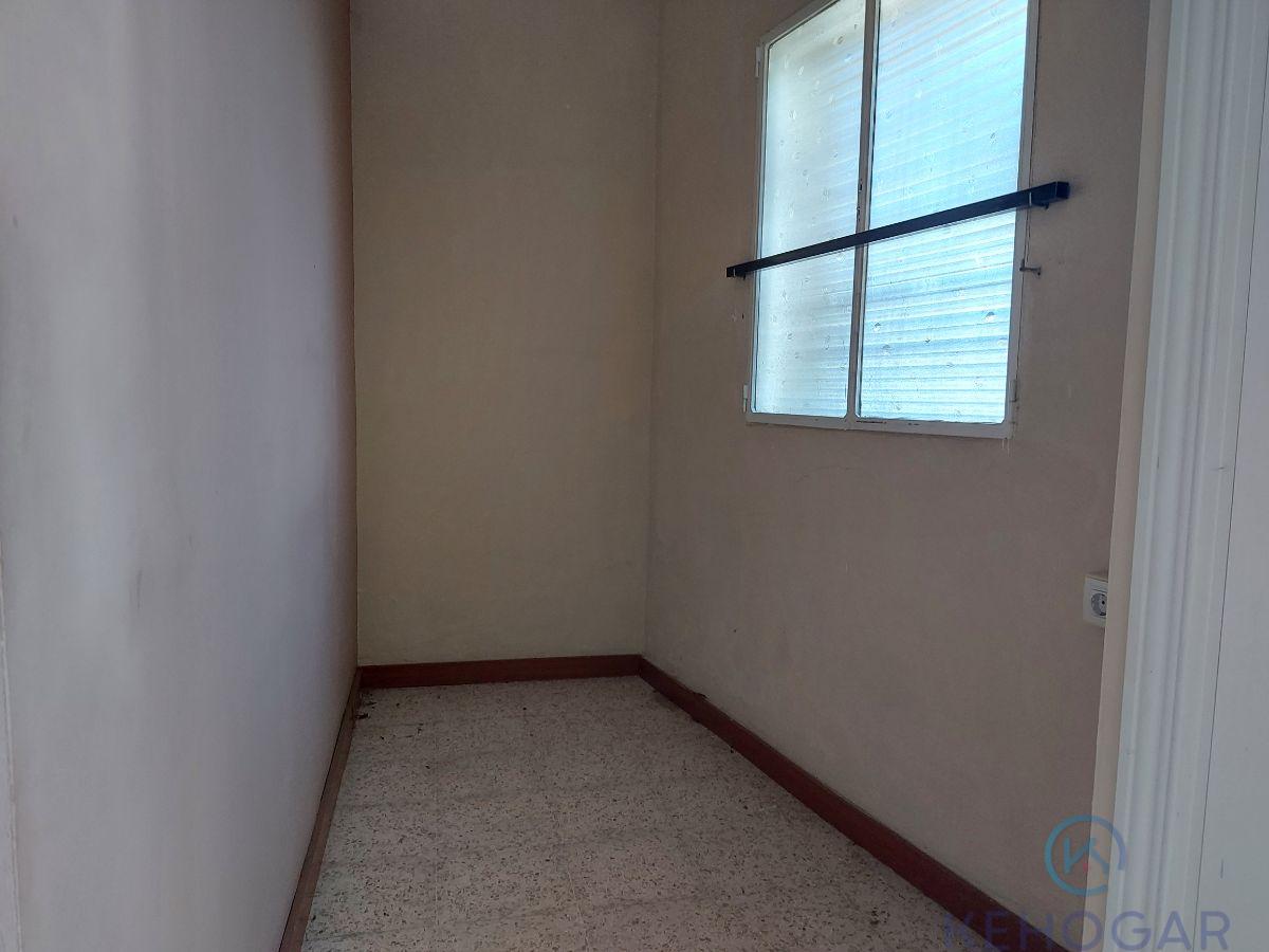 Venta de local comercial en Dos Hermanas