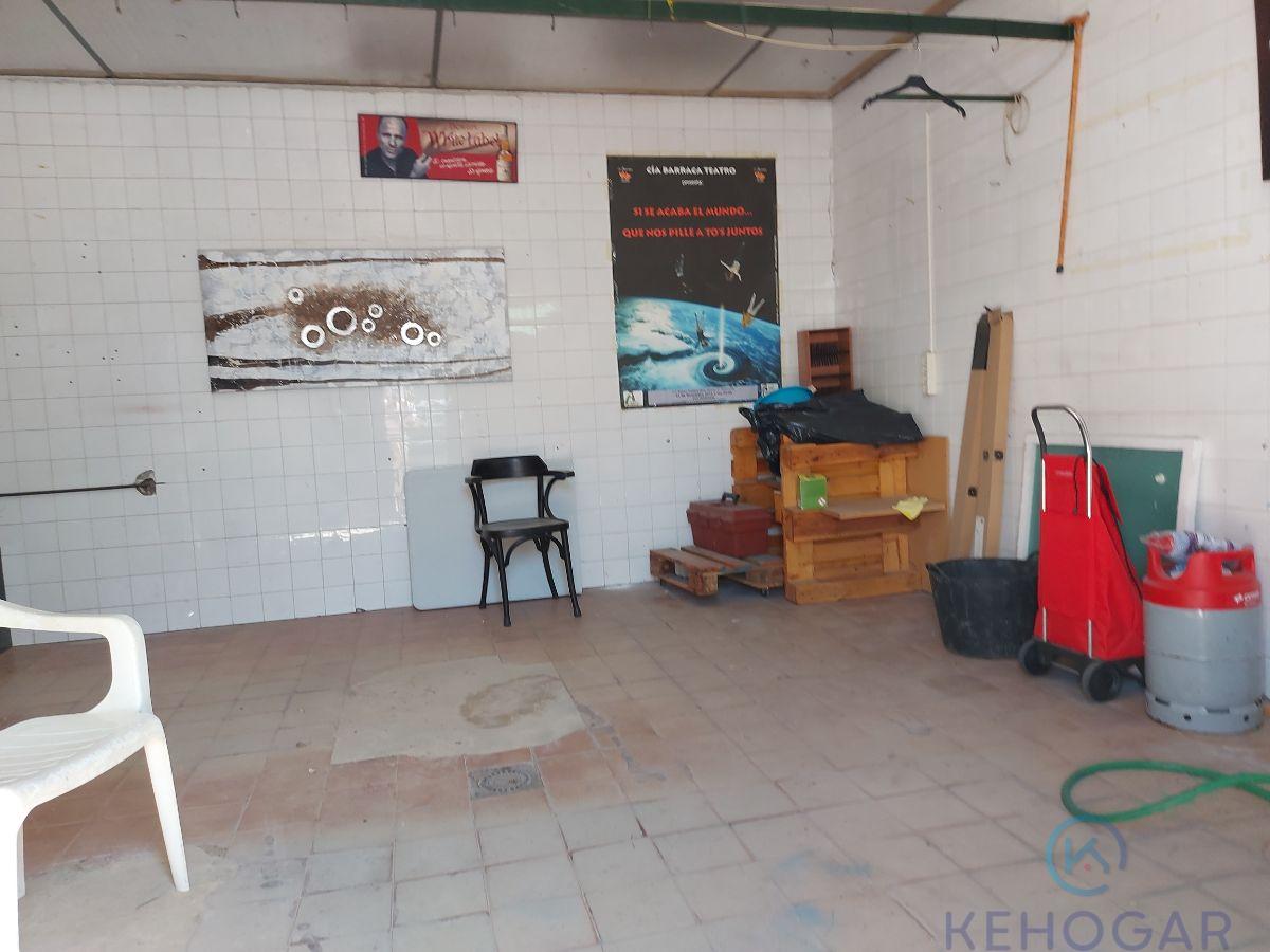 Venta de local comercial en Dos Hermanas