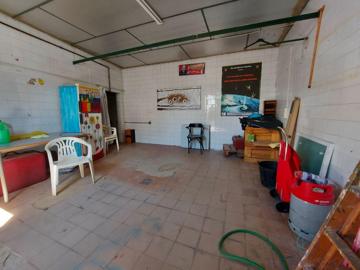 Venta de local comercial en Dos Hermanas