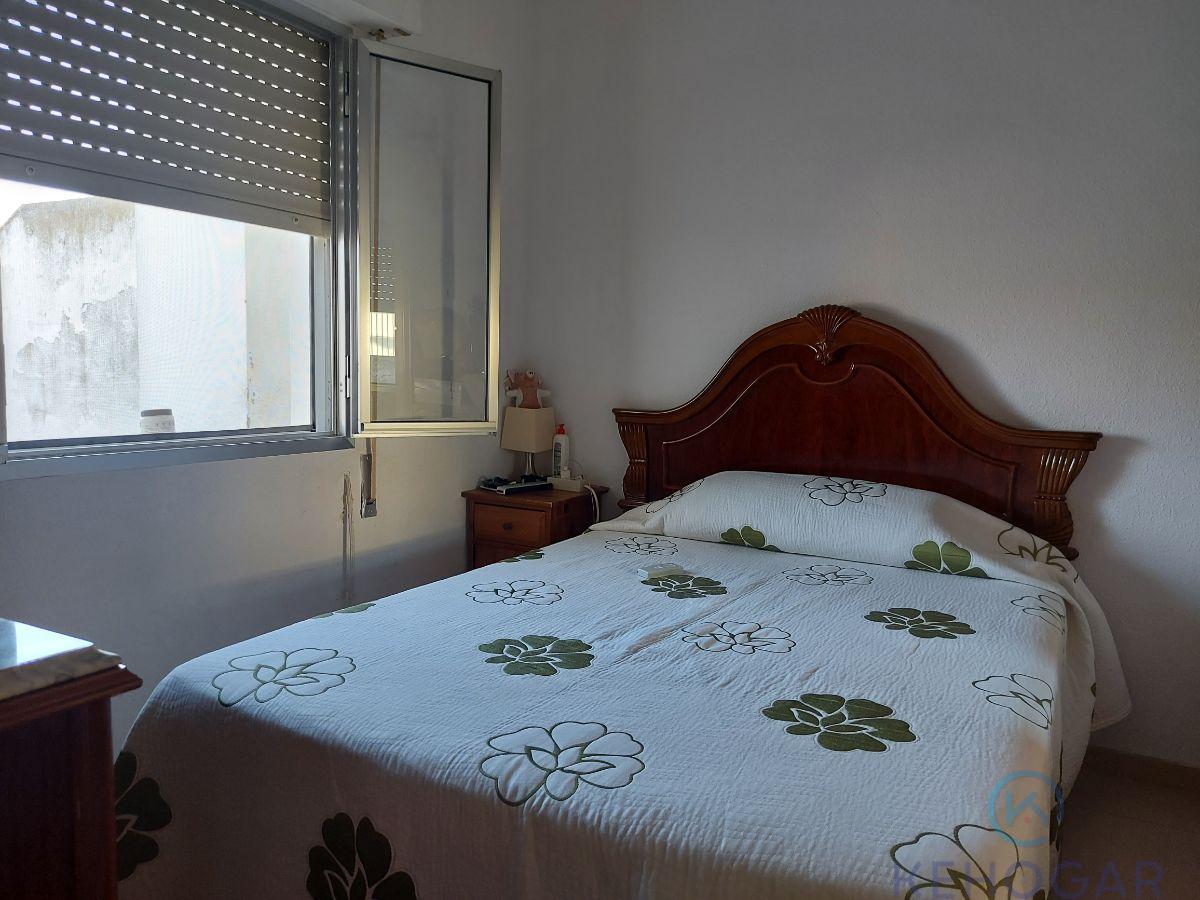 For sale of house in Dos Hermanas