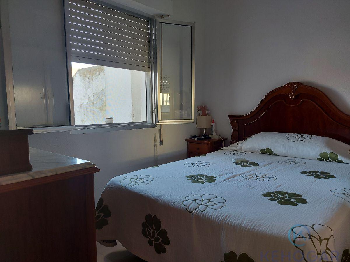 For sale of house in Dos Hermanas