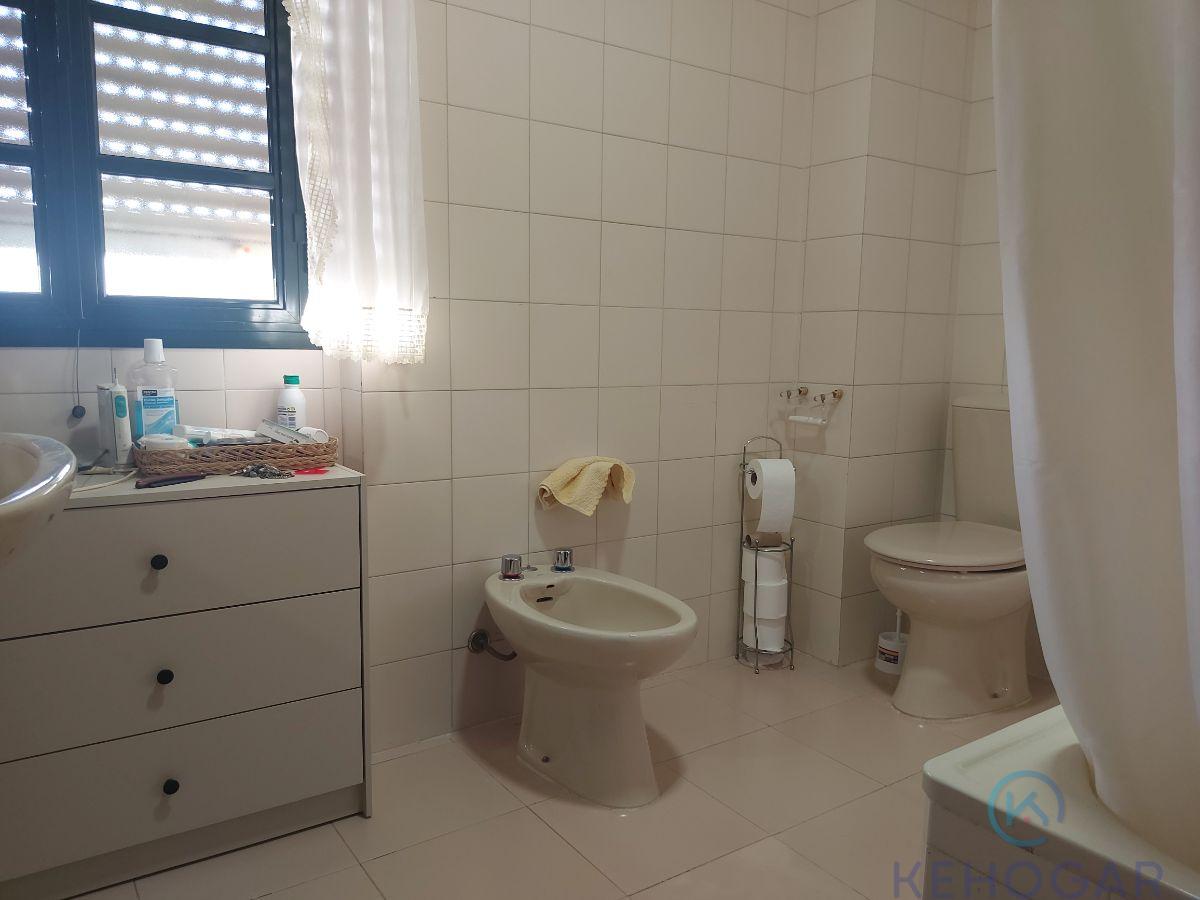 For sale of house in Dos Hermanas