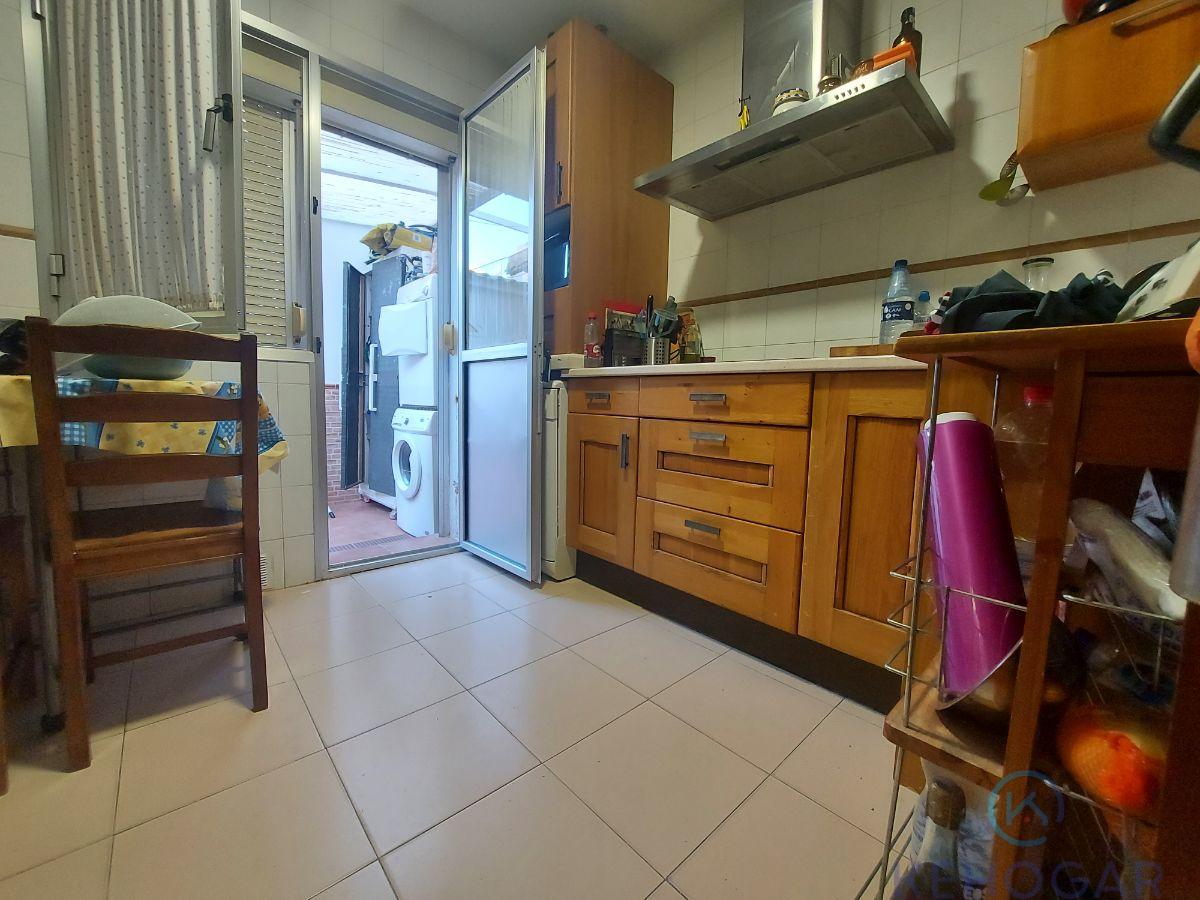 For sale of house in Dos Hermanas