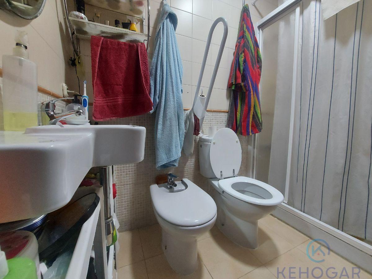 For sale of house in Dos Hermanas