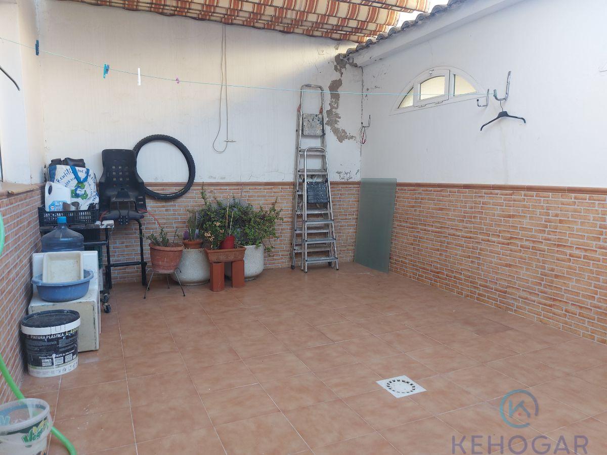 For sale of house in Dos Hermanas