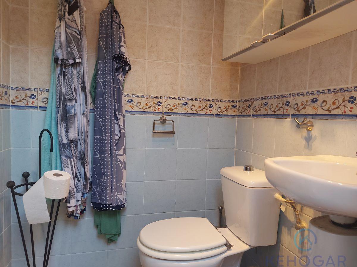 For sale of house in Dos Hermanas