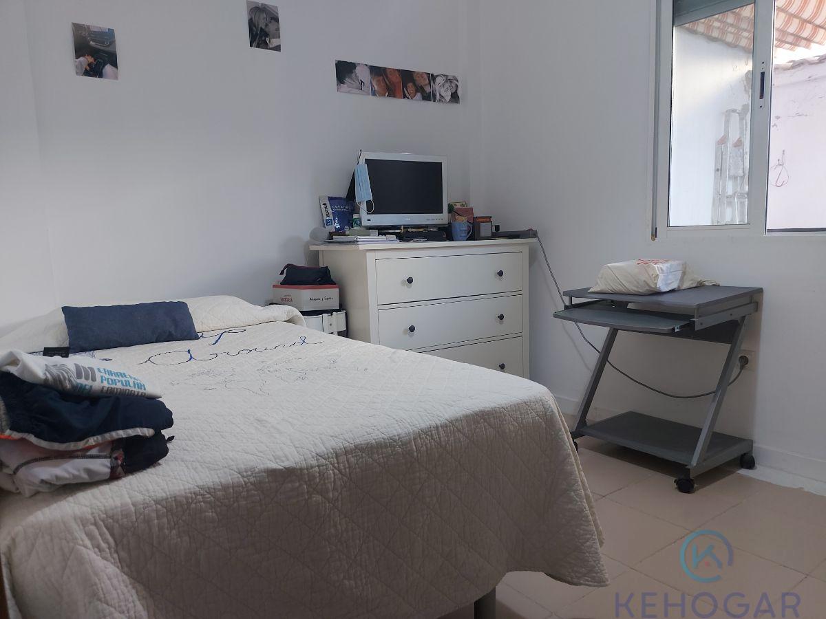 For sale of house in Dos Hermanas