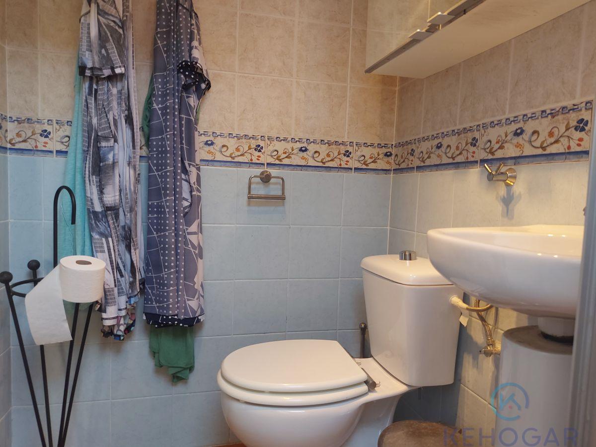 For sale of house in Dos Hermanas