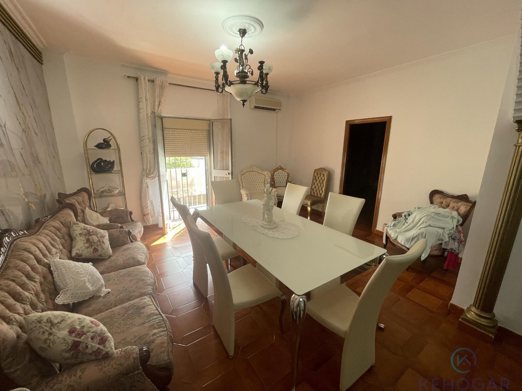 Venta de casa en Dos Hermanas