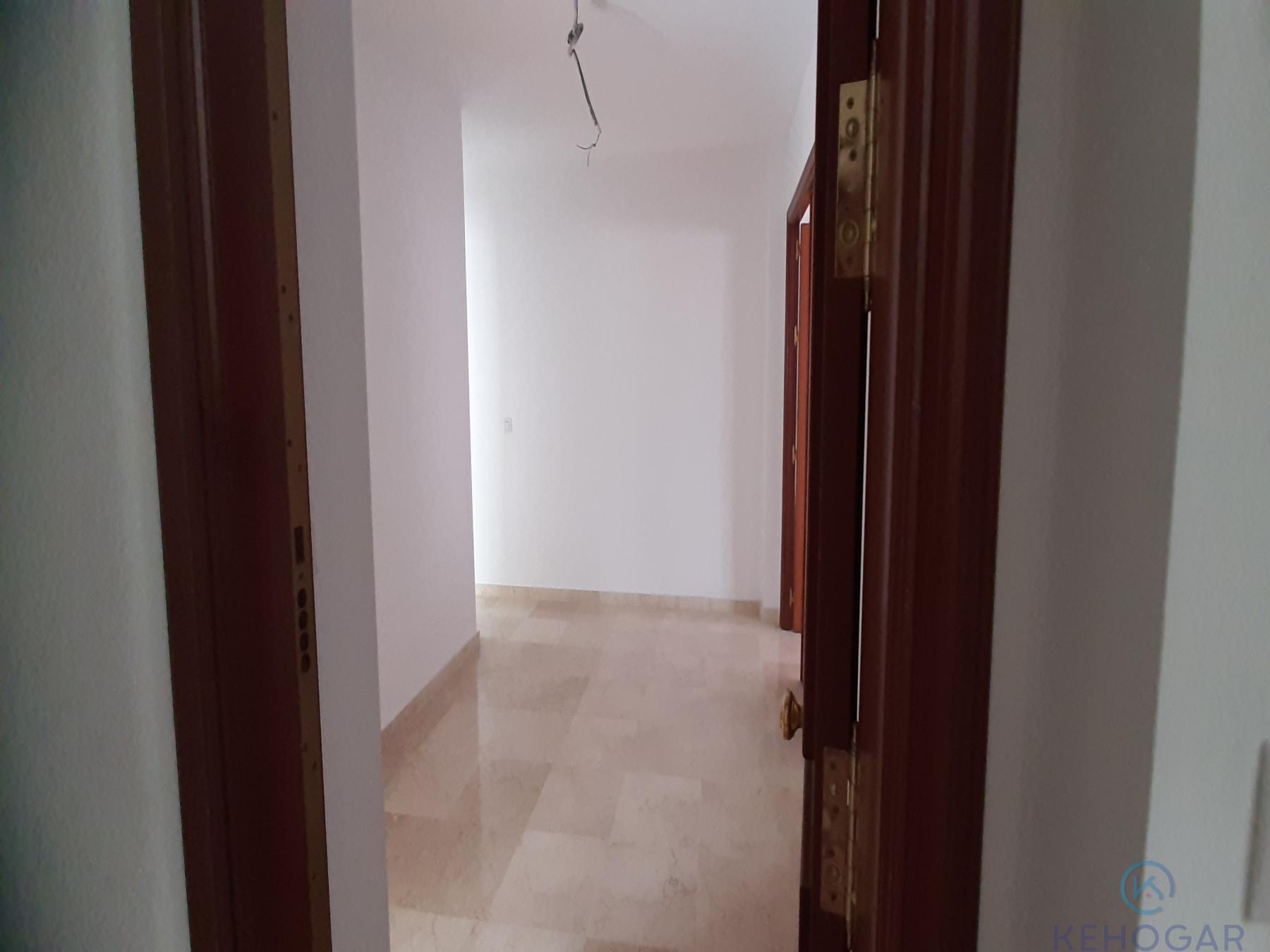 For sale of flat in Dos Hermanas