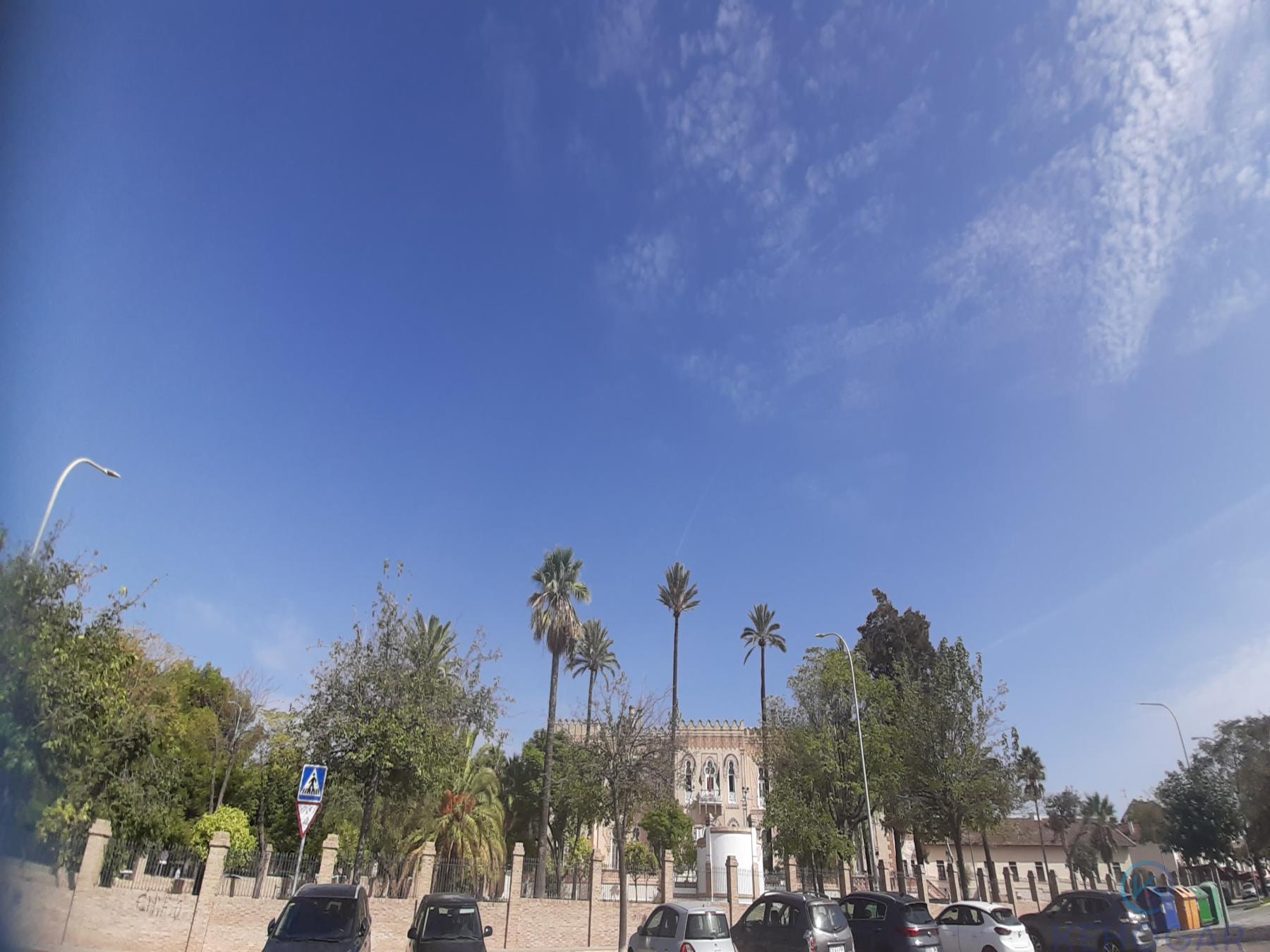 For sale of house in Dos Hermanas