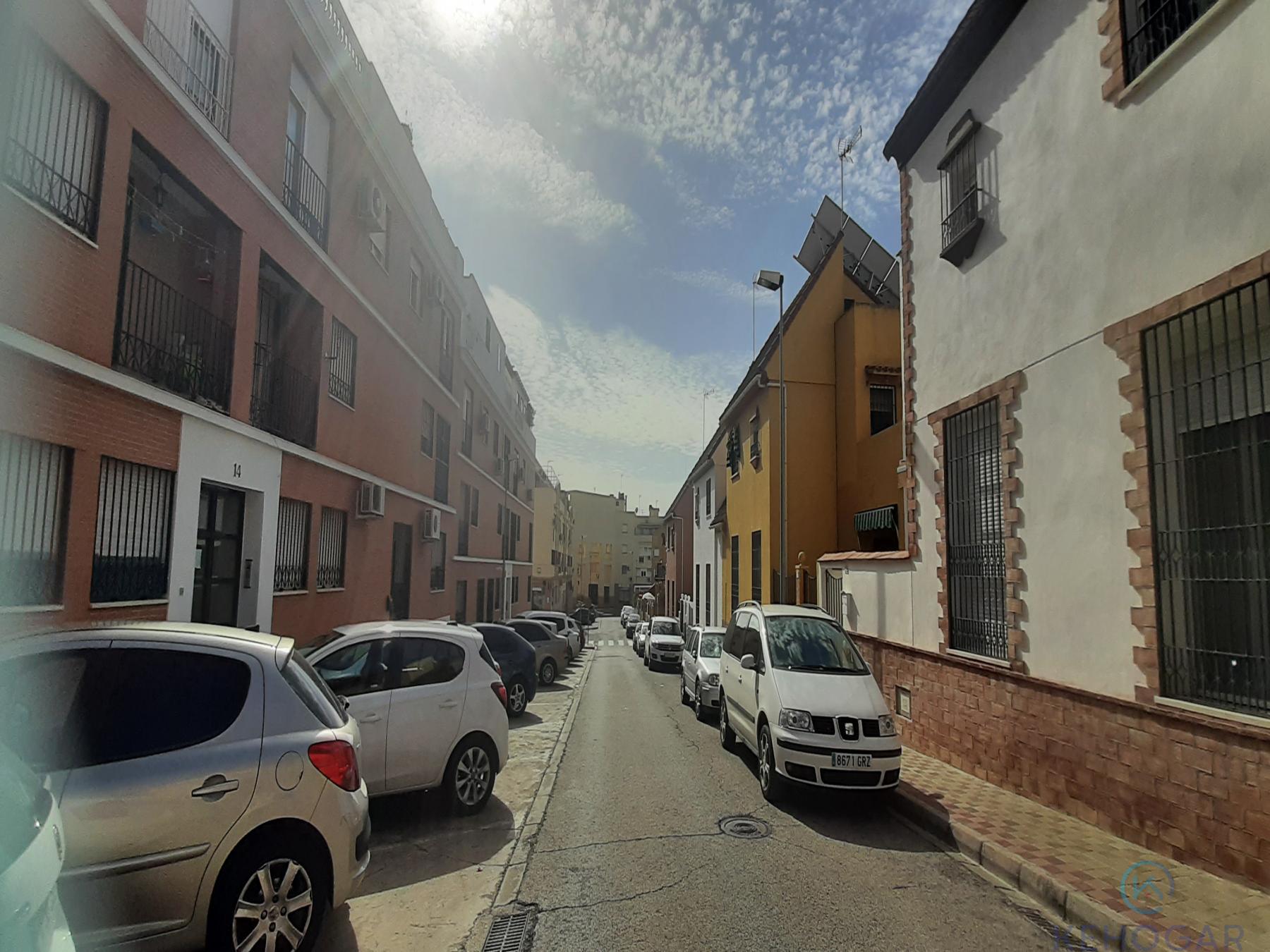 For sale of house in Dos Hermanas