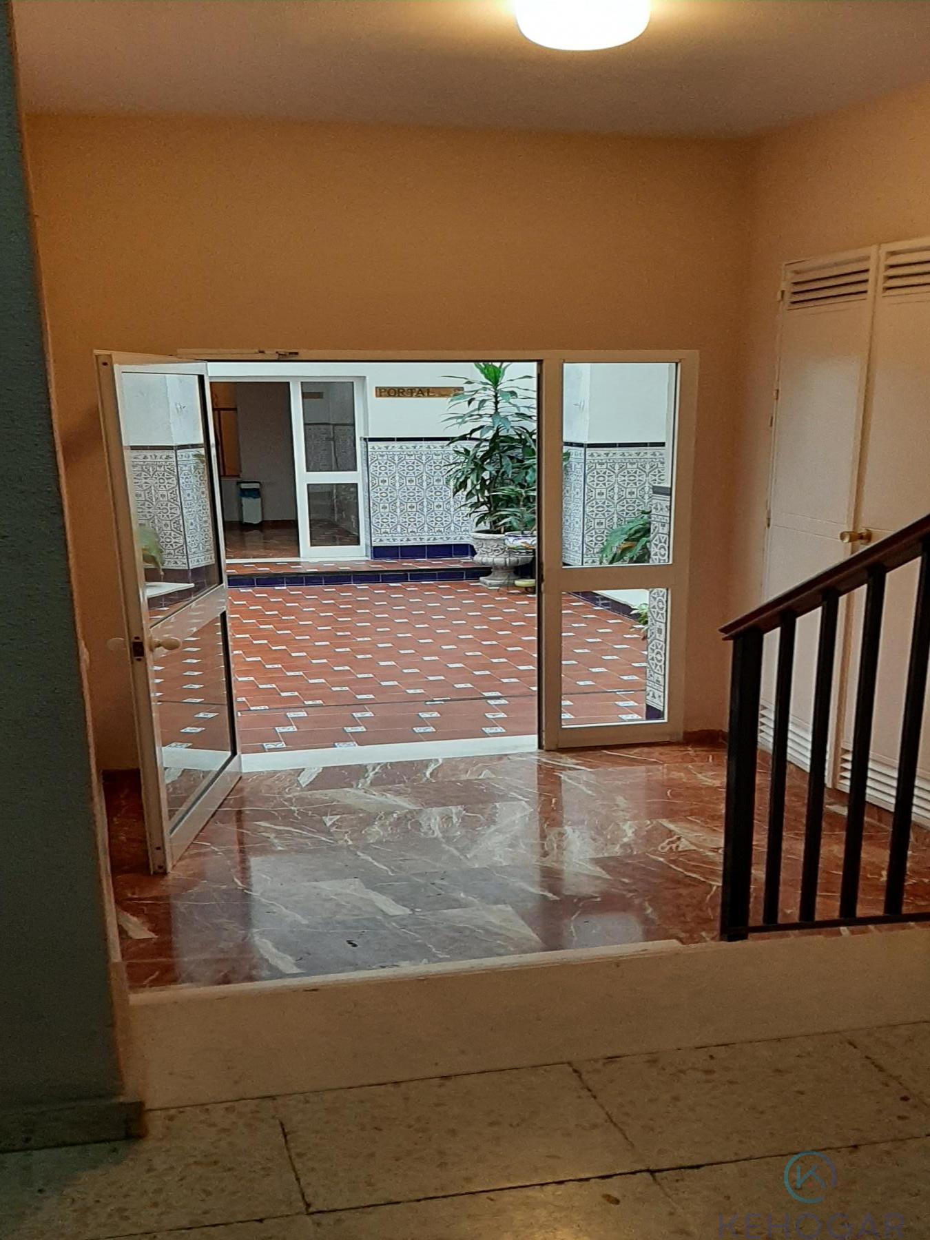 For sale of flat in Dos Hermanas