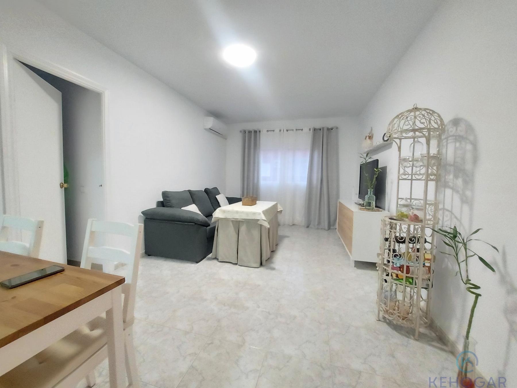 For sale of flat in Dos Hermanas