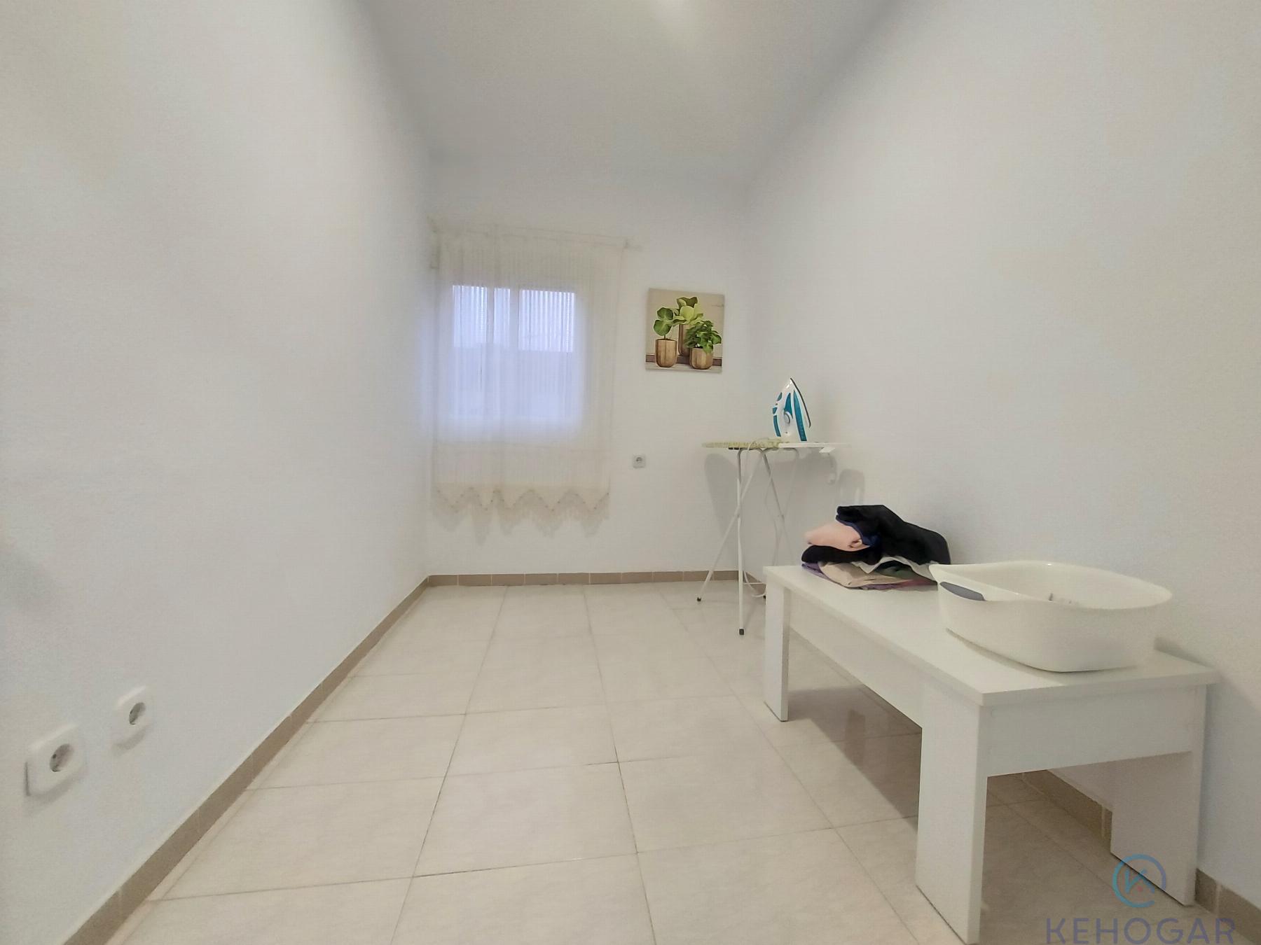 For sale of flat in Dos Hermanas