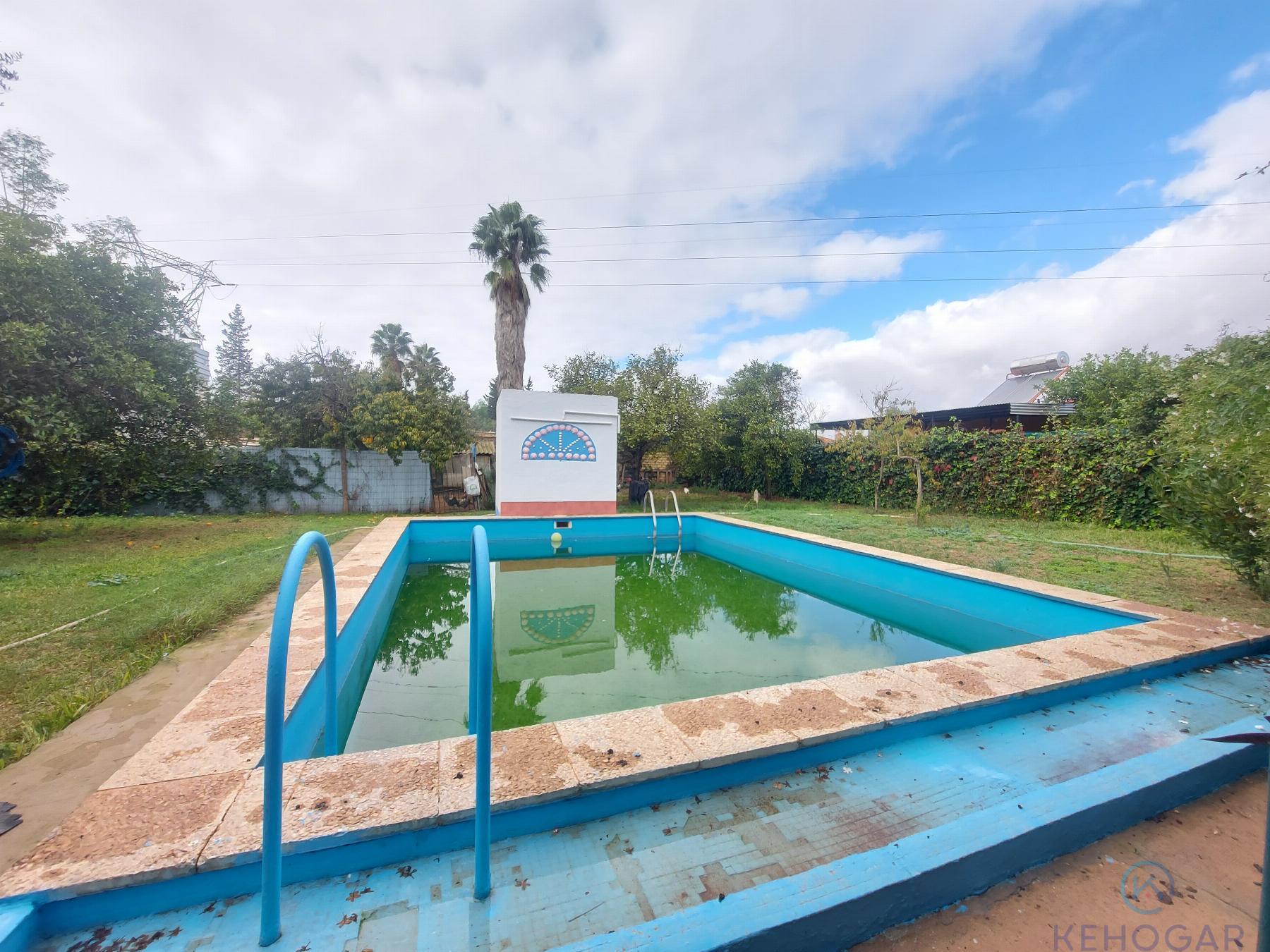 For sale of rural property in Alcalá de Guadaíra