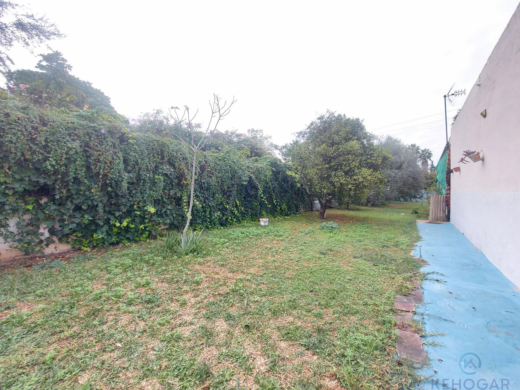 For sale of rural property in Alcalá de Guadaíra