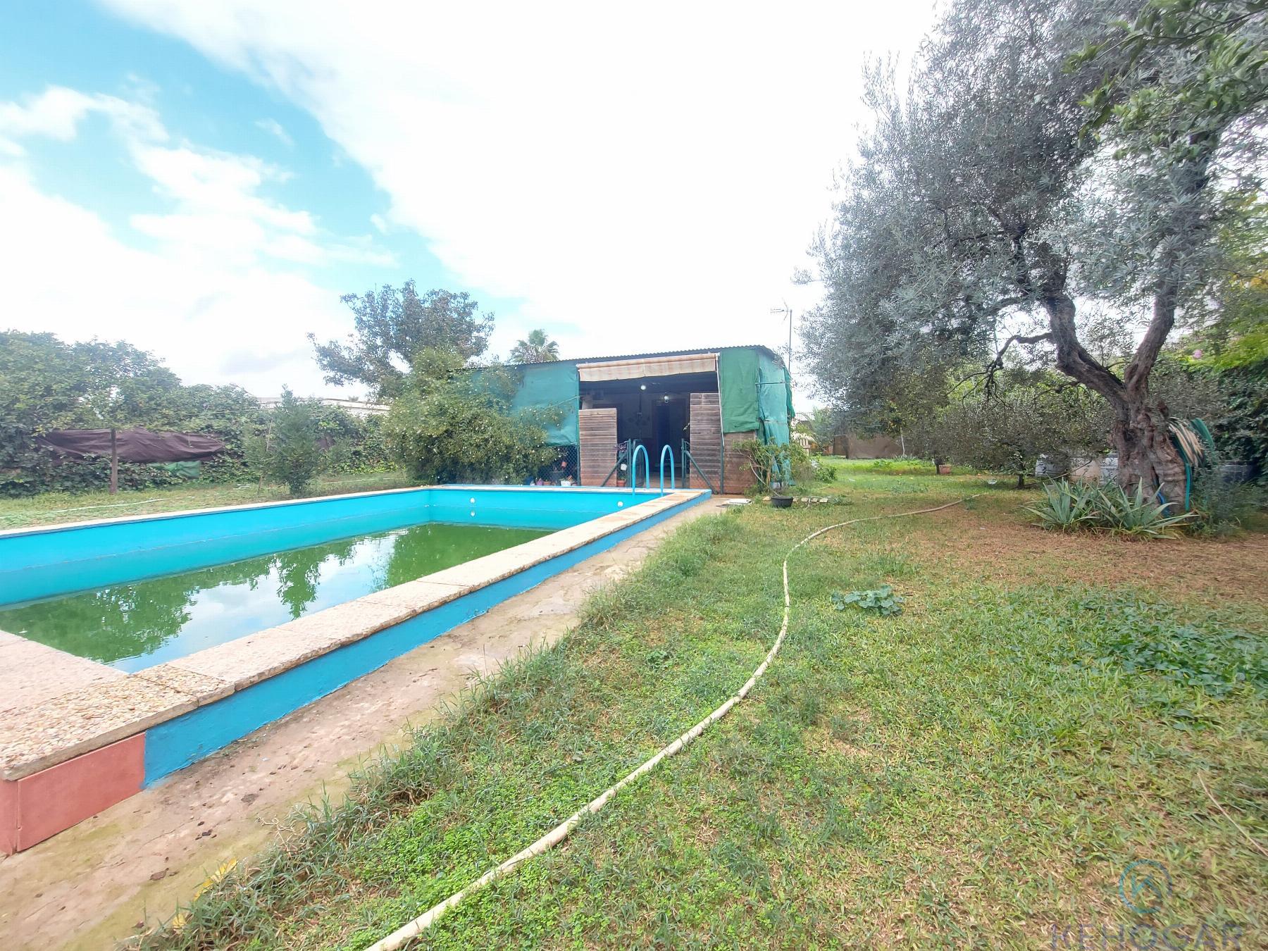 For sale of rural property in Alcalá de Guadaíra