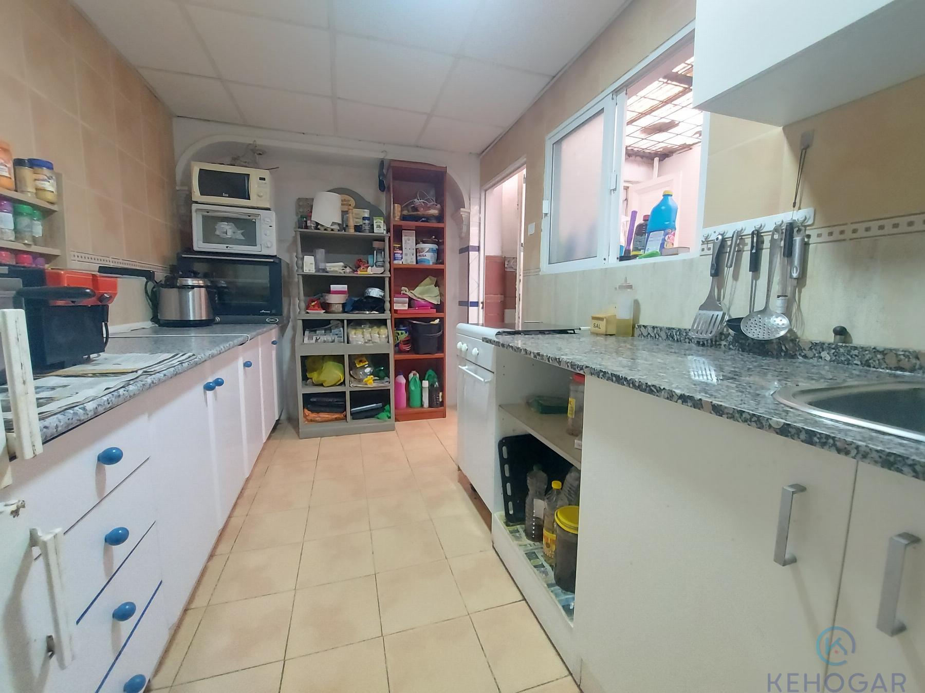 Venta de local comercial en Dos Hermanas