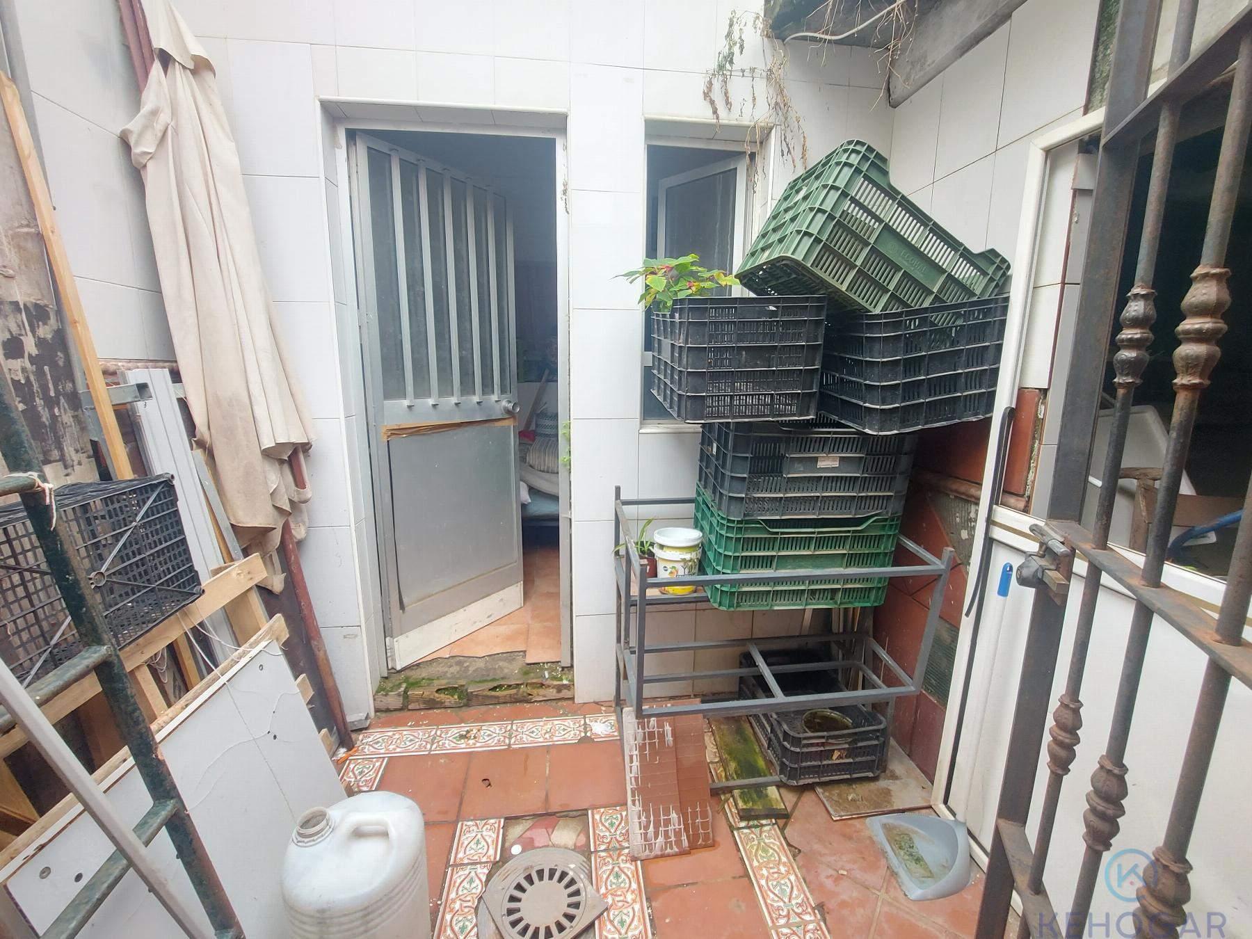 Venta de local comercial en Dos Hermanas
