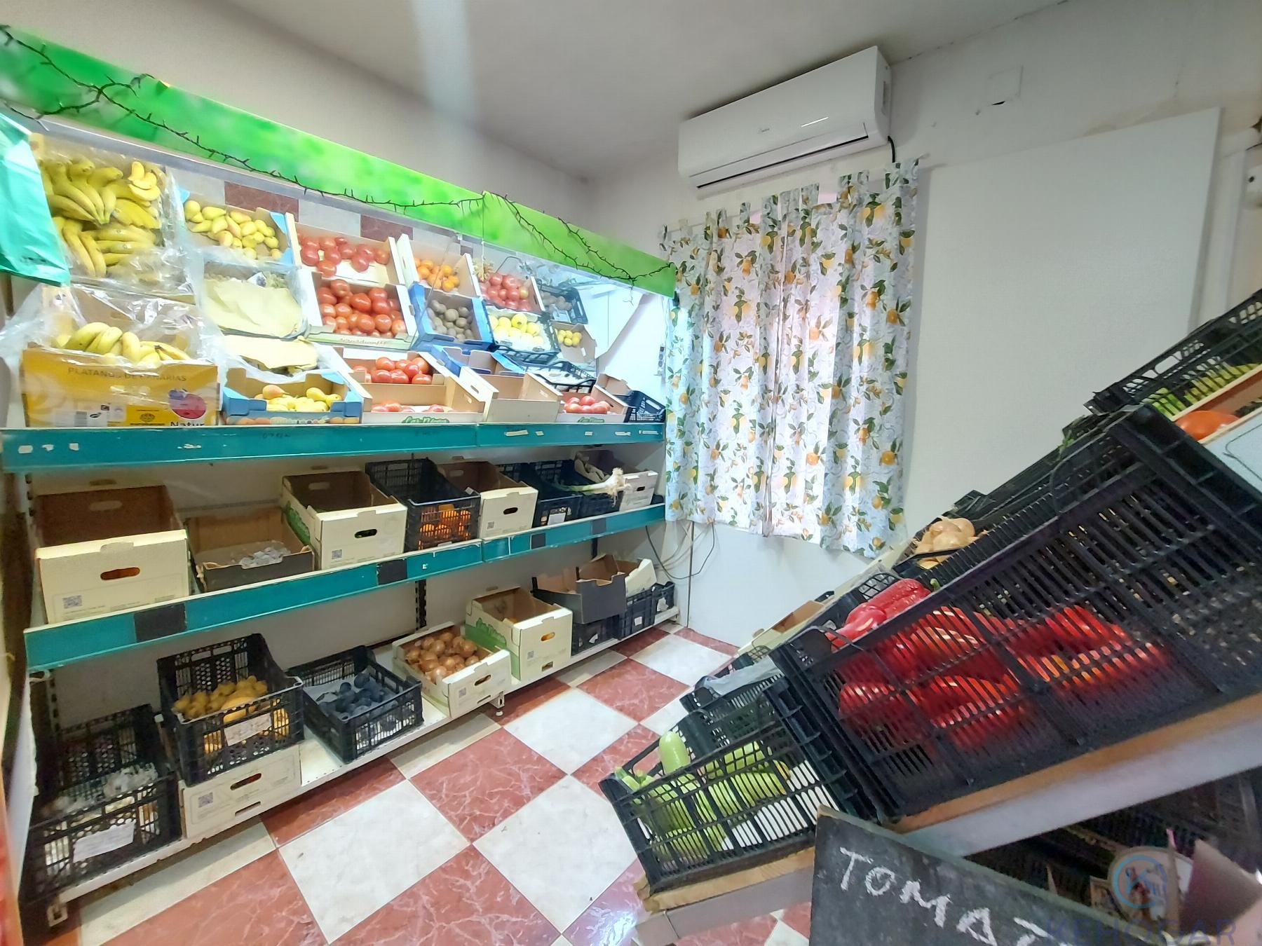 Venta de local comercial en Dos Hermanas