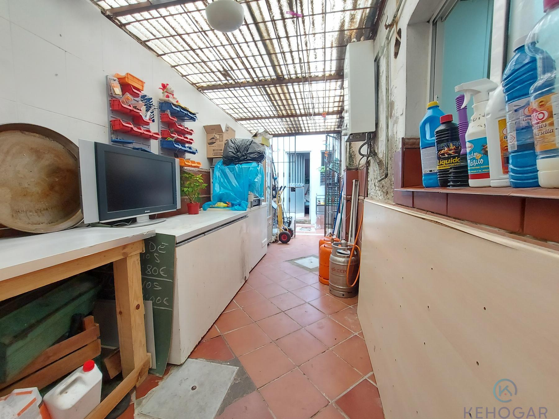 Venta de local comercial en Dos Hermanas