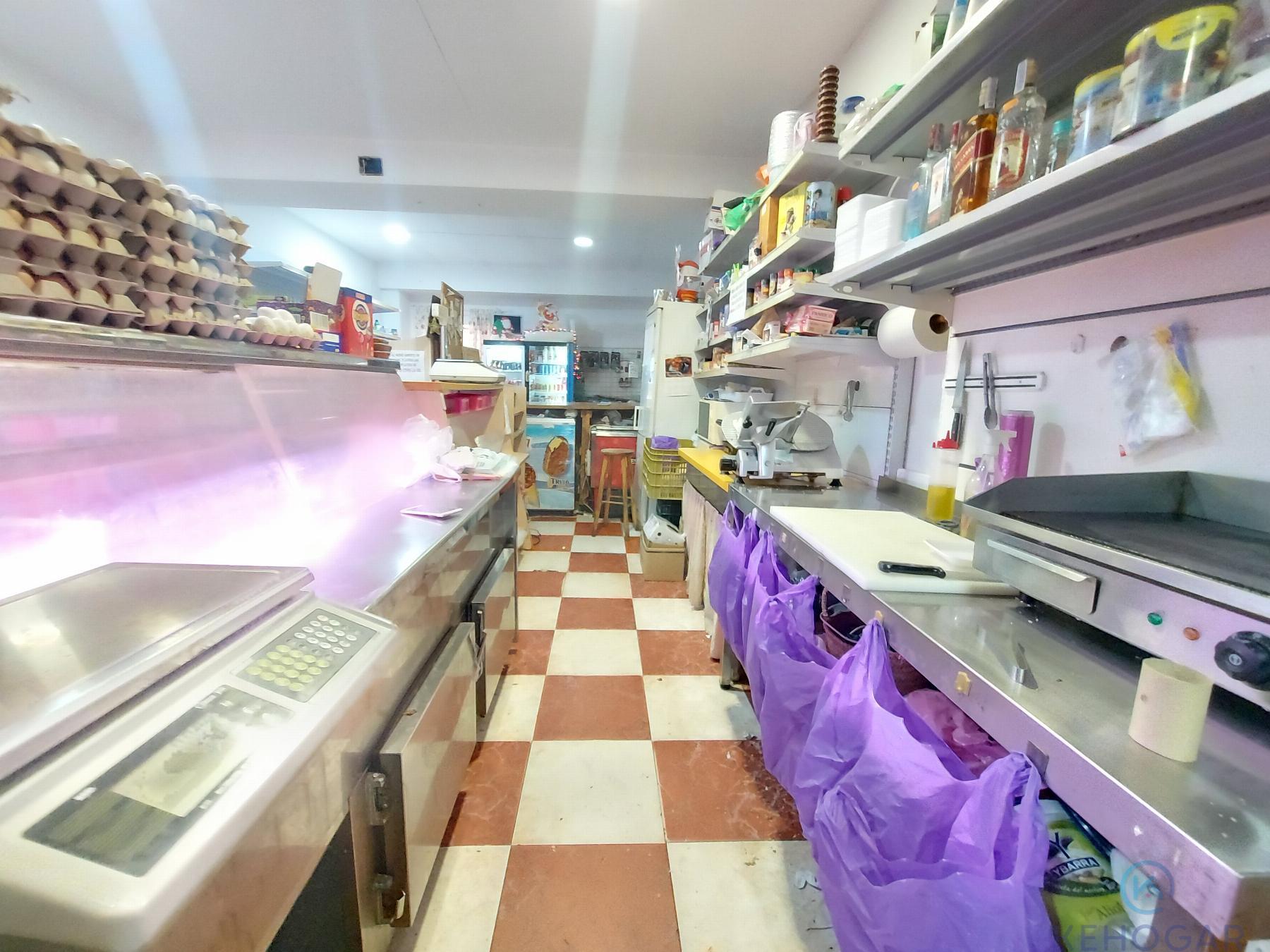 Venta de local comercial en Dos Hermanas