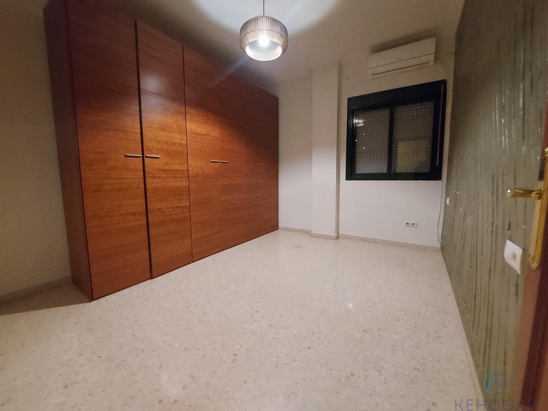 For sale of flat in Dos Hermanas