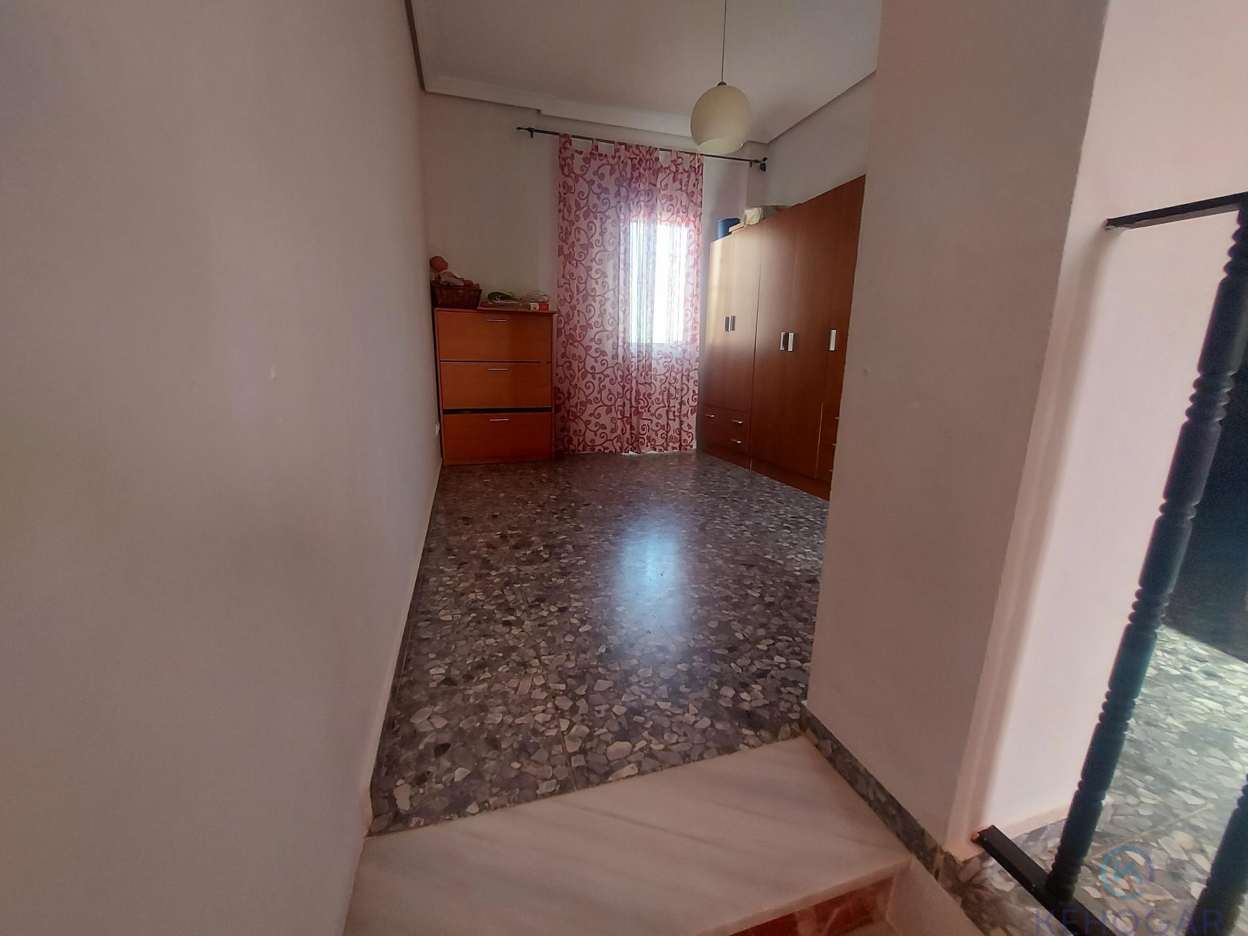 For sale of house in Dos Hermanas